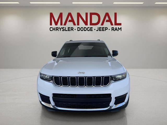 2024 Jeep Grand Cherokee L Laredo 4x4 2024 Jeep Grand Cherokee L Laredo 4x4