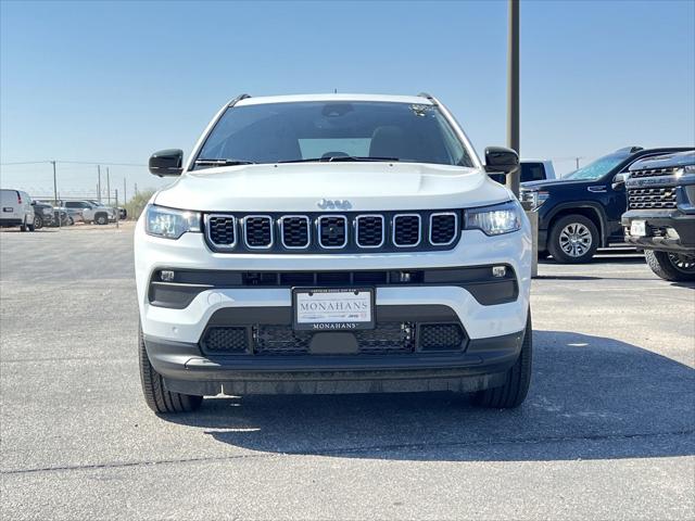 2024 Jeep Compass COMPASS LATITUDE LUX 4X4