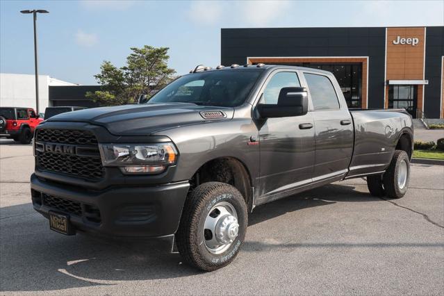 2024 RAM Ram 3500 RAM 3500 TRADESMAN CREW CAB 4X4 8 BOX