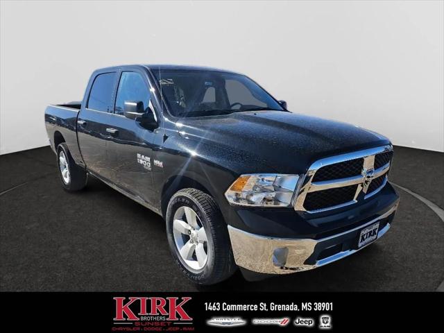2024 RAM Ram 1500 Classic RAM 1500 CLASSIC TRADESMAN CREW CAB 4X4 64 BOX