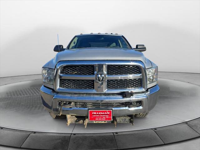 2018 RAM 3500 Tradesman Crew Cab 4x4 8 Box
