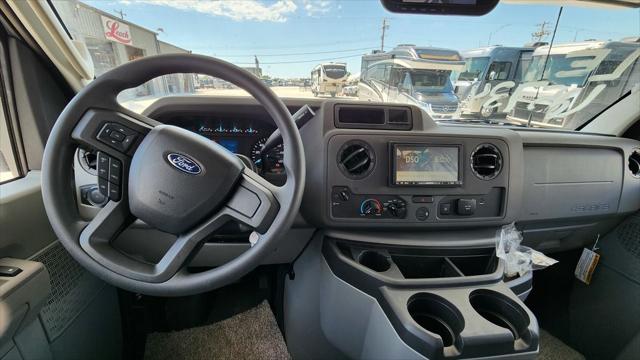 2025 Ford E-450 Cutaway Unknown