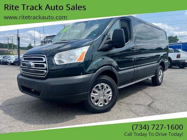 2015 Ford Transit 250 3dr SWB Low Roof Cargo Van w/60/40 Passenger Side Doors
