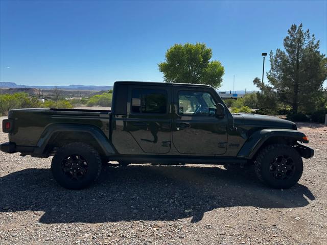 2023 Jeep Gladiator Sport