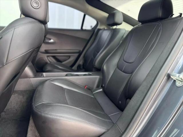 2011 Chevrolet Volt Base