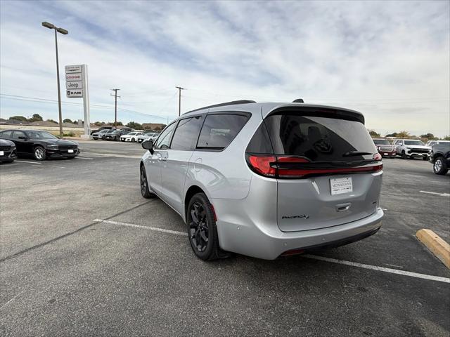 2024 Chrysler Pacifica PACIFICA TOURING L AWD