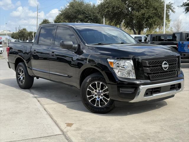 2023 Nissan TITAN Crew Cab SV 4x2