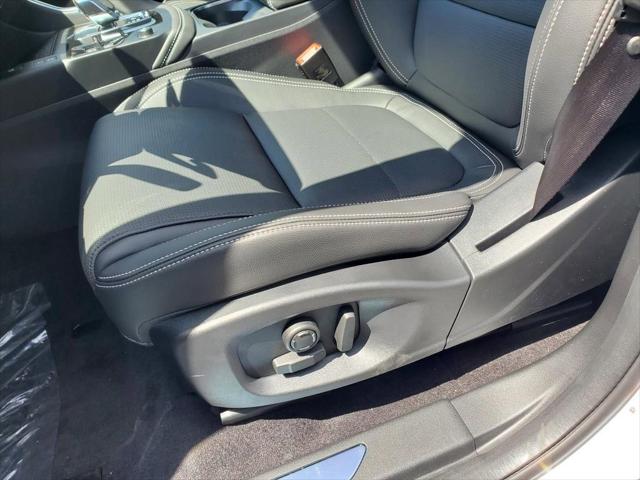 2024 Jaguar E-PACE R-Dynamic SE P250 AWD Automatic