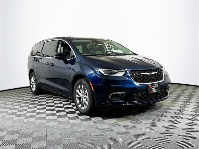 2024 Chrysler Pacifica PACIFICA TOURING L AWD