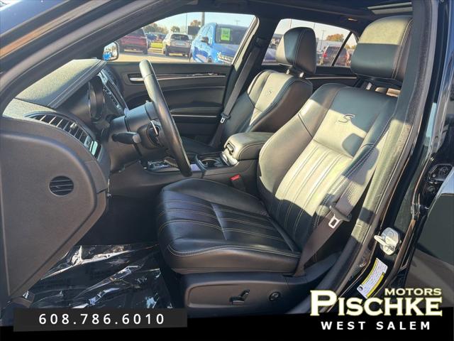 2019 Chrysler 300 300S AWD 2019 Chrysler 300 300S AWD