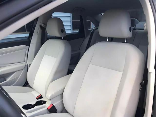 2019 Volkswagen Jetta 1.4T R-Line