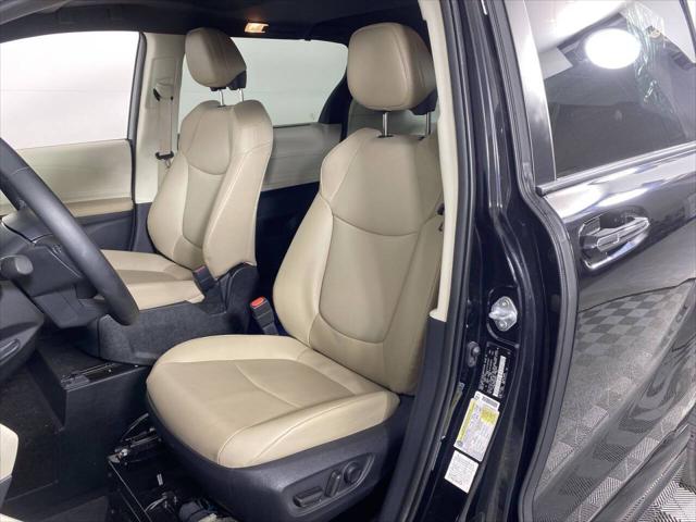 2021 Toyota Sienna XLE