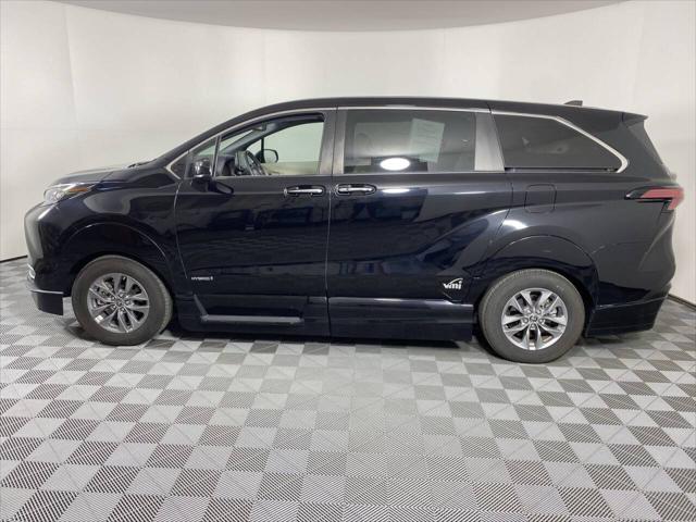 2021 Toyota Sienna XLE