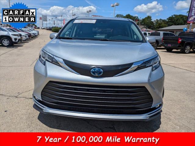 2023 Toyota Sienna XLE