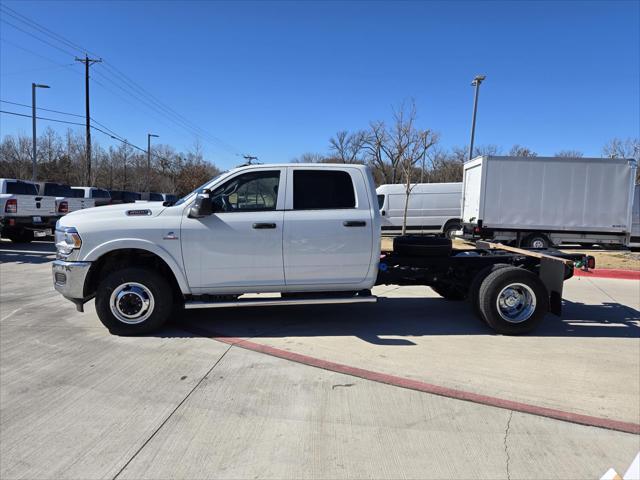 2024 RAM Ram 3500 Chassis Cab RAM 3500 TRADESMAN CREW CAB CHASSIS 4X4 60 CA