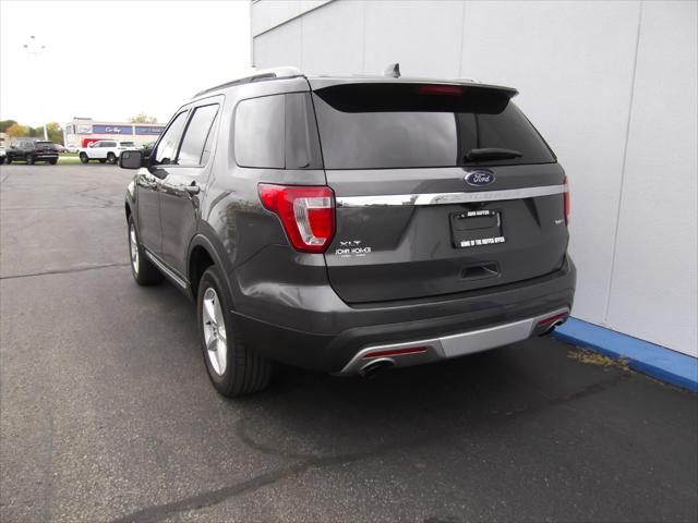 2017 Ford Explorer XLT 2017 Ford Explorer XLT