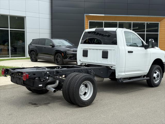 2024 RAM Ram 3500 Chassis Cab RAM 3500 TRADESMAN CHASSIS REGULAR CAB 4X4 60 CA