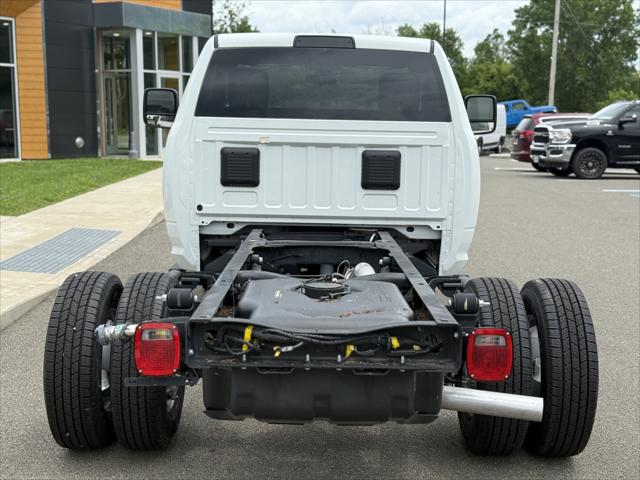 2024 RAM Ram 3500 Chassis Cab RAM 3500 TRADESMAN CHASSIS REGULAR CAB 4X4 60 CA