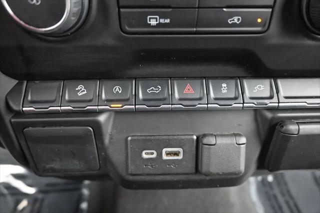 2022 Chevrolet Silverado 1500 4WD Crew Cab Short Bed Custom Trail Boss