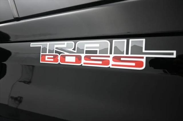 2022 Chevrolet Silverado 1500 4WD Crew Cab Short Bed Custom Trail Boss