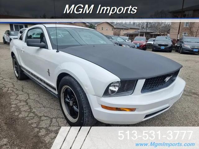 2007 Ford Mustang V6 Deluxe