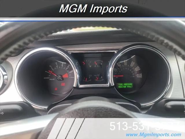 2007 Ford Mustang V6 Deluxe