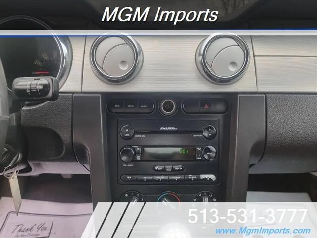 2007 Ford Mustang V6 Deluxe