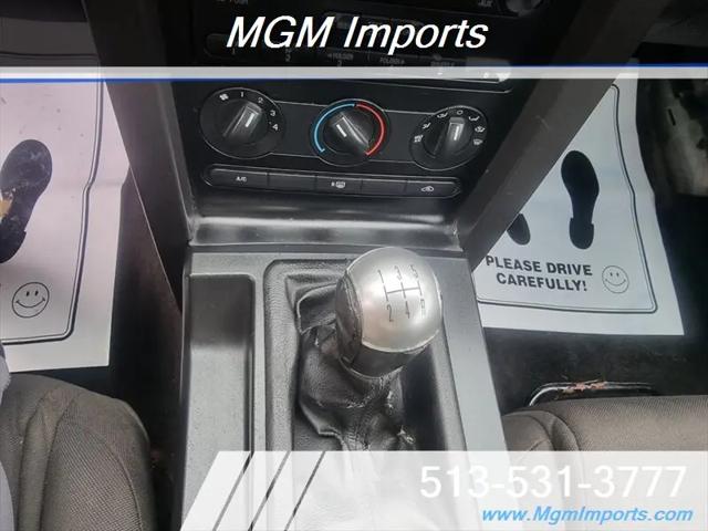 2007 Ford Mustang V6 Deluxe