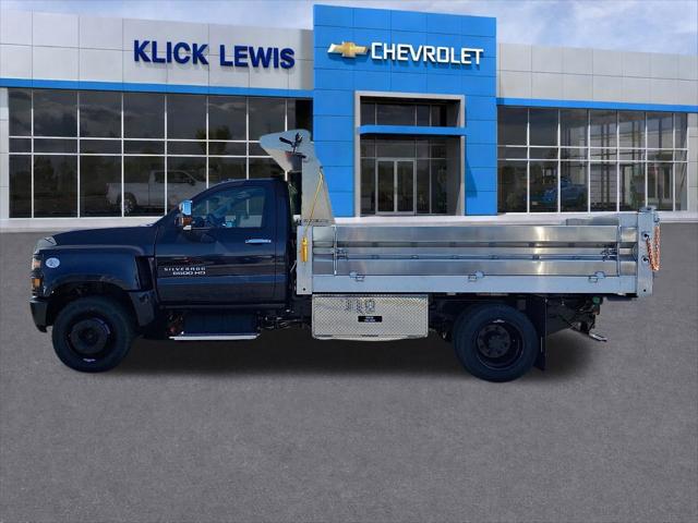 2024 Chevrolet Silverado 6500HD 1LT