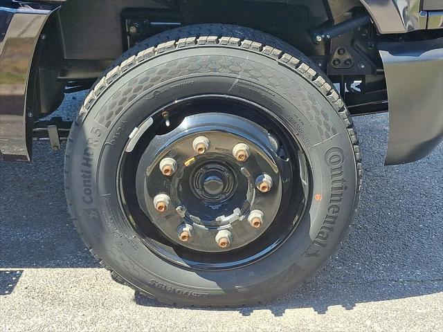 2024 Chevrolet Silverado 6500HD 1LT