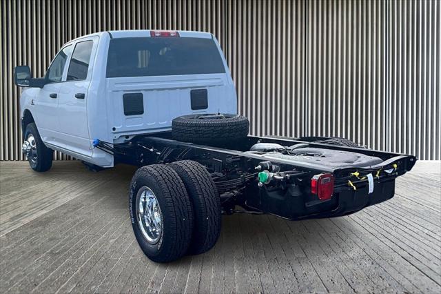 2024 RAM Ram 3500 Chassis Cab RAM 3500 TRADESMAN CREW CAB CHASSIS 4X4 60 CA