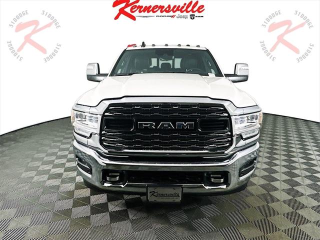 2024 RAM Ram 3500 RAM 3500 LIMITED MEGA CAB 4X4 64 BOX