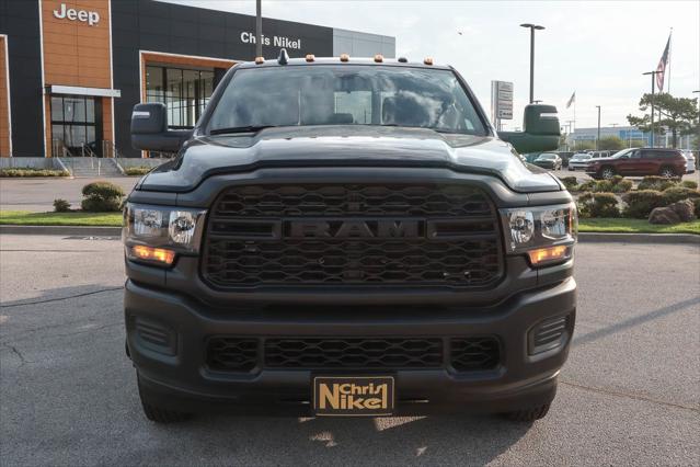 2024 RAM Ram 3500 Chassis Cab RAM 3500 TRADESMAN CREW CAB CHASSIS 4X4 60 CA