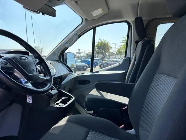 2017 Ford Transit XLT
