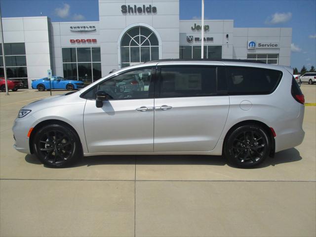 2024 Chrysler Pacifica PACIFICA TOURING L