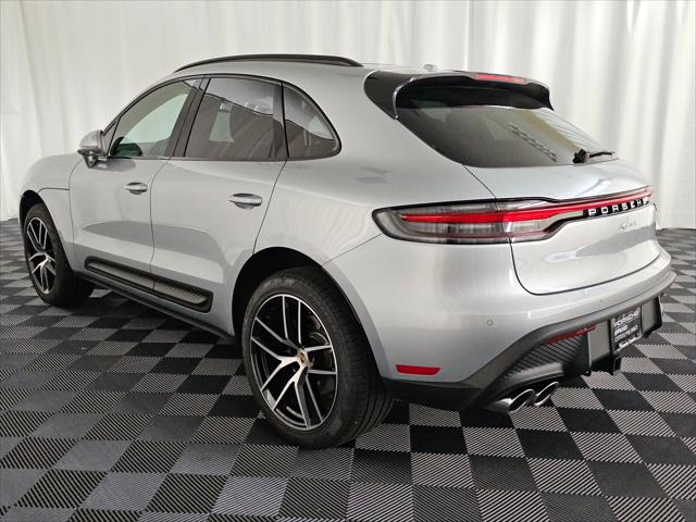 2024 Porsche Macan T