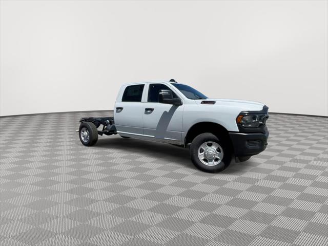 2024 RAM Ram 3500 RAM 3500 TRADESMAN CREW CAB 4X4 8 BOX 2024 RAM Ram 3500 RAM 3500 TRADESMAN CREW CAB 4X4 8 BOX