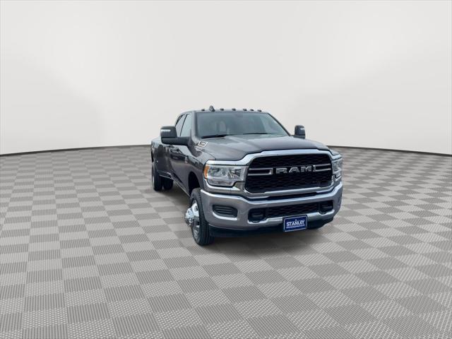 2024 RAM Ram 3500 RAM 3500 TRADESMAN CREW CAB 4X4 8 BOX