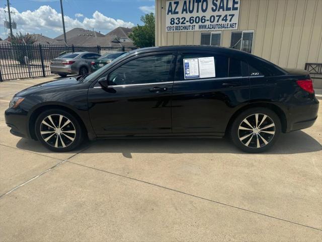 2013 Chrysler 200 Limited