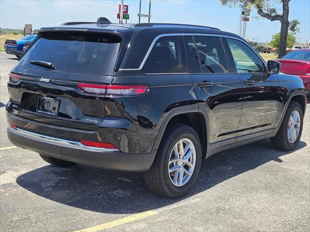 2023 Jeep Grand Cherokee Laredo 4x4