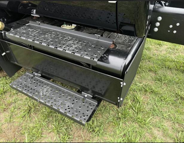 2025 Ford F-650 Base
