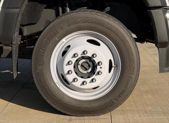 2024 Ford F-550 XLT