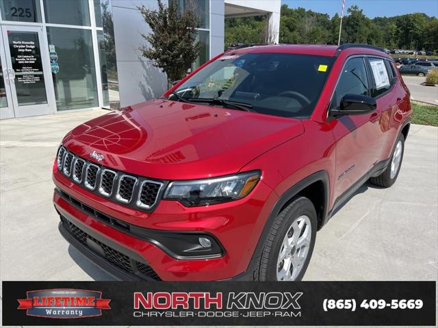 2025 Jeep Compass COMPASS LATITUDE 4X4