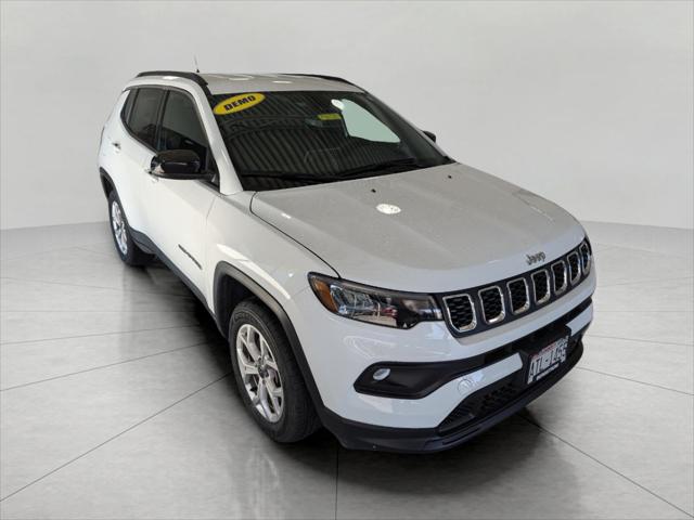 2025 Jeep Compass COMPASS LATITUDE 4X4 2025 Jeep Compass COMPASS LATITUDE 4X4