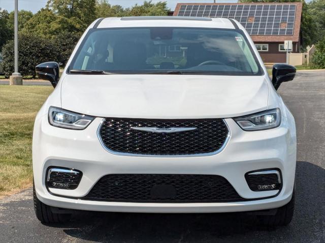 2024 Chrysler Pacifica PACIFICA TOURING L AWD