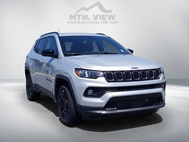 2025 Jeep Compass COMPASS LATITUDE 4X4