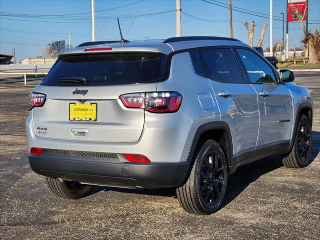 2025 Jeep Compass COMPASS LATITUDE 4X4