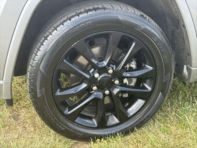 2021 Jeep Grand Cherokee Laredo X 4x4