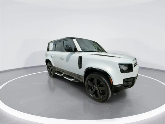 2023 Land Rover Defender 110 V8