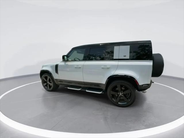 2023 Land Rover Defender 110 V8